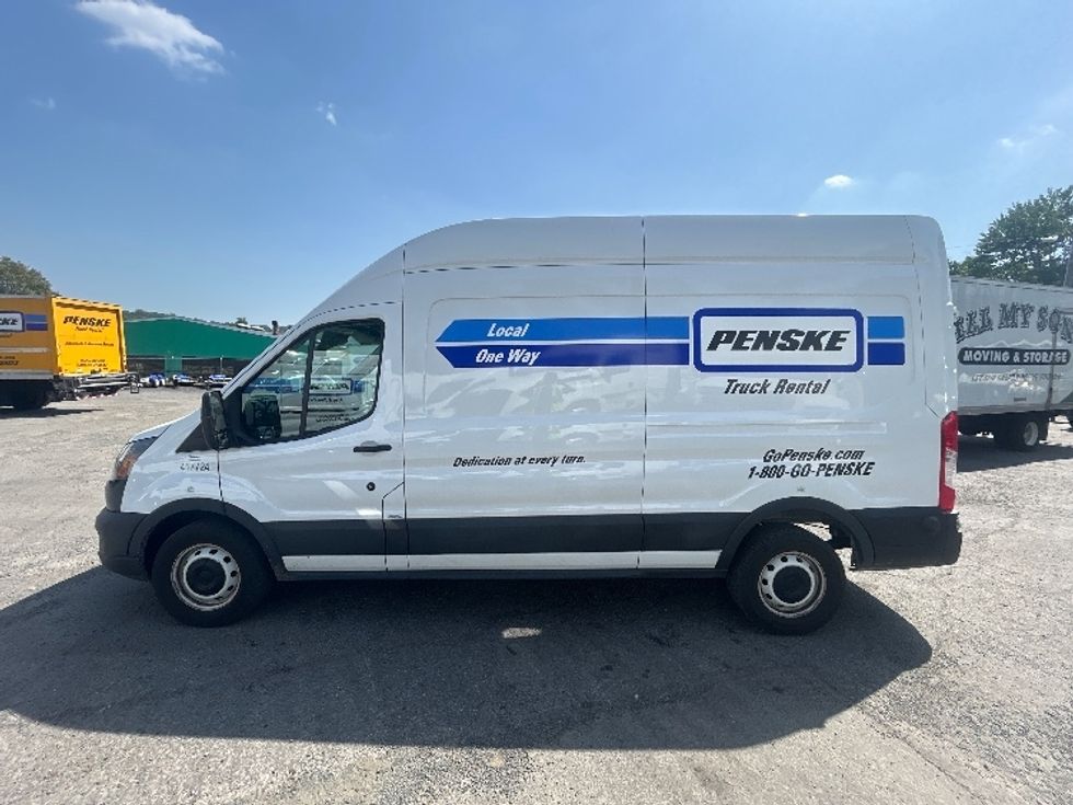 Cargo Van (Panel Van)-Light and Medium Duty Trucks-Ford-2023-Transit 250-Alexandria-VA-63,279\n\t\tmiles-$ 42,500 - Image 4