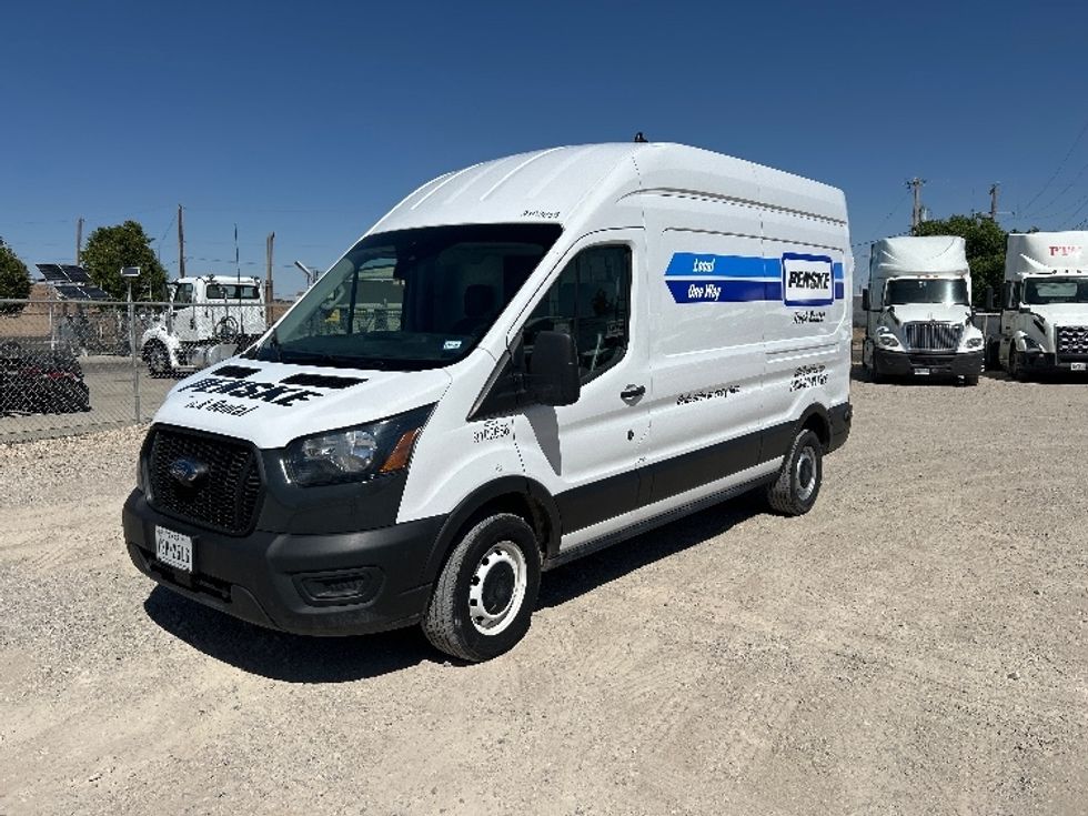 Cargo Van (Panel Van)-Light and Medium Duty Trucks-Ford-2023-Transit 250-Amarillo-TX-120,081\n\t\tmiles-$ 34,500 - Image 3