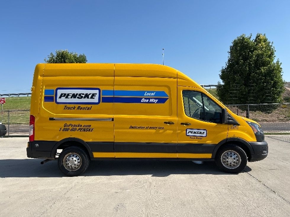 Cargo Van (Panel Van)-Light and Medium Duty Trucks-Ford-2023-Transit 250-Amarillo-TX-57,035\n\t\tmiles-$ 45,500 - Image 15