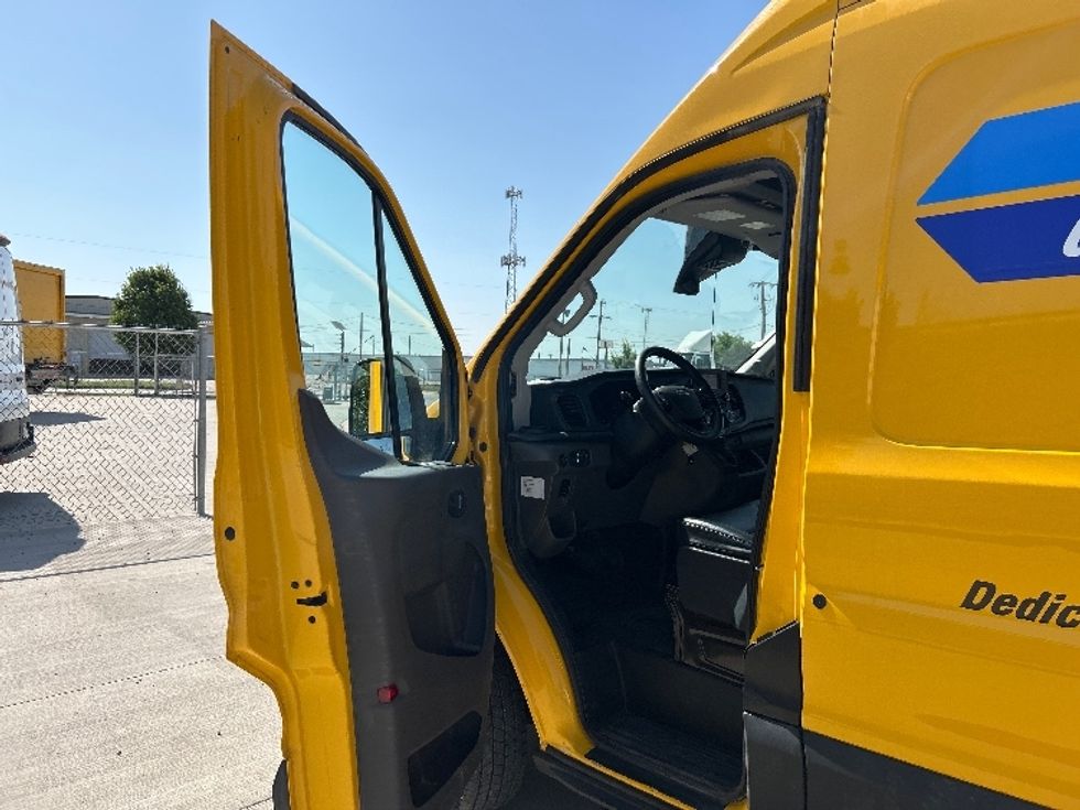 Cargo Van (Panel Van)-Light and Medium Duty Trucks-Ford-2023-Transit 250-Amarillo-TX-57,035\n\t\tmiles-$ 45,500 - Image 16