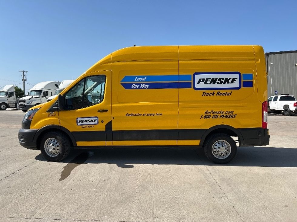 Cargo Van (Panel Van)-Light and Medium Duty Trucks-Ford-2023-Transit 250-Amarillo-TX-57,035\n\t\tmiles-$ 45,500 - Image 4