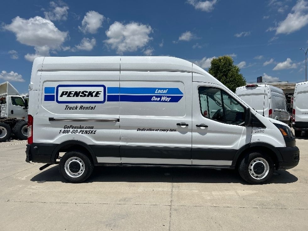 Cargo Van (Panel Van)-Light and Medium Duty Trucks-Ford-2023-Transit 250-Amarillo-TX-71,120\n\t\tmiles-$ 42,250 - Image 15