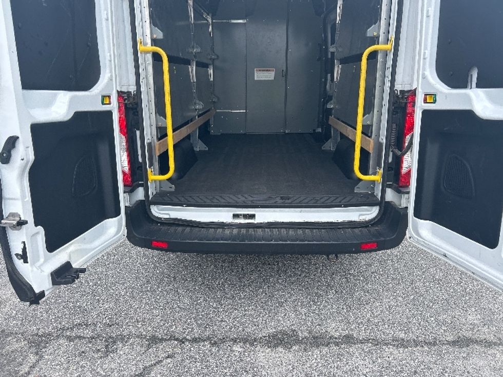 Cargo Van (Panel Van)-Light and Medium Duty Trucks-Ford-2023-Transit 250-Atlanta (Forest Park)-GA-41,522\n\t\tmiles-$ 52,750 - Image 9