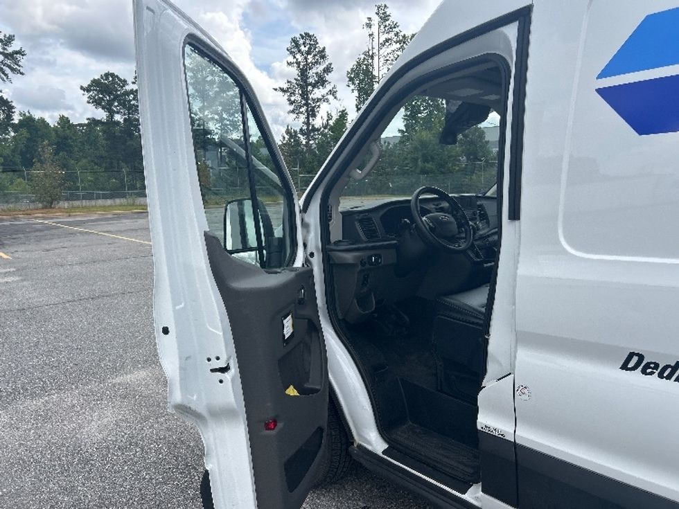 Cargo Van (Panel Van)-Light and Medium Duty Trucks-Ford-2023-Transit 250-Atlanta (Forest Park)-GA-41,522\n\t\tmiles-$ 52,750 - Image 16