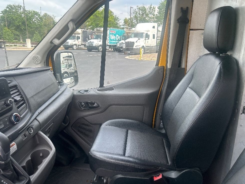 Cargo Van (Panel Van)-Light and Medium Duty Trucks-Ford-2023-Transit 250-Atlanta (Forest Park)-GA-51,012\n\t\tmiles-$ 47,250 - Image 19