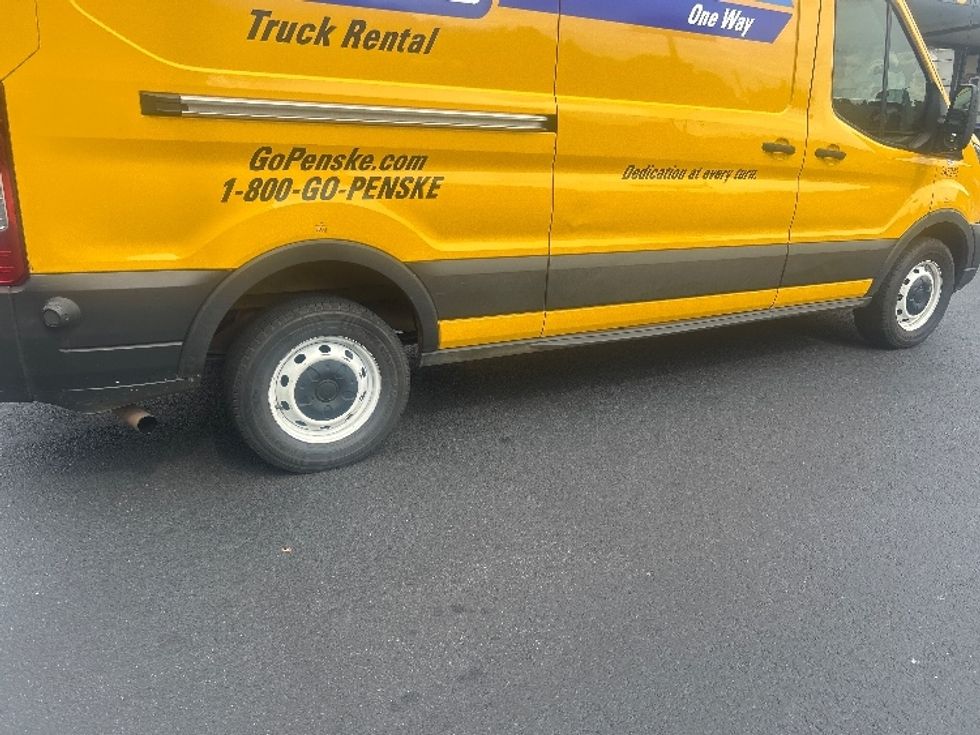 Cargo Van (Panel Van)-Light and Medium Duty Trucks-Ford-2023-Transit 250-Atlanta (Forest Park)-GA-75,924\n\t\tmiles-$ 39,750 - Image 14