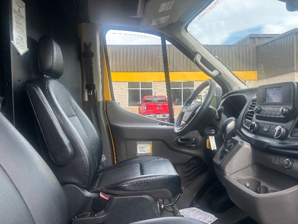 Cargo Van (Panel Van)-Light and Medium Duty Trucks-Ford-2023-Transit 250-Atlanta (Forest Park)-GA-75,924\n\t\tmiles-$ 39,750 - Image 22