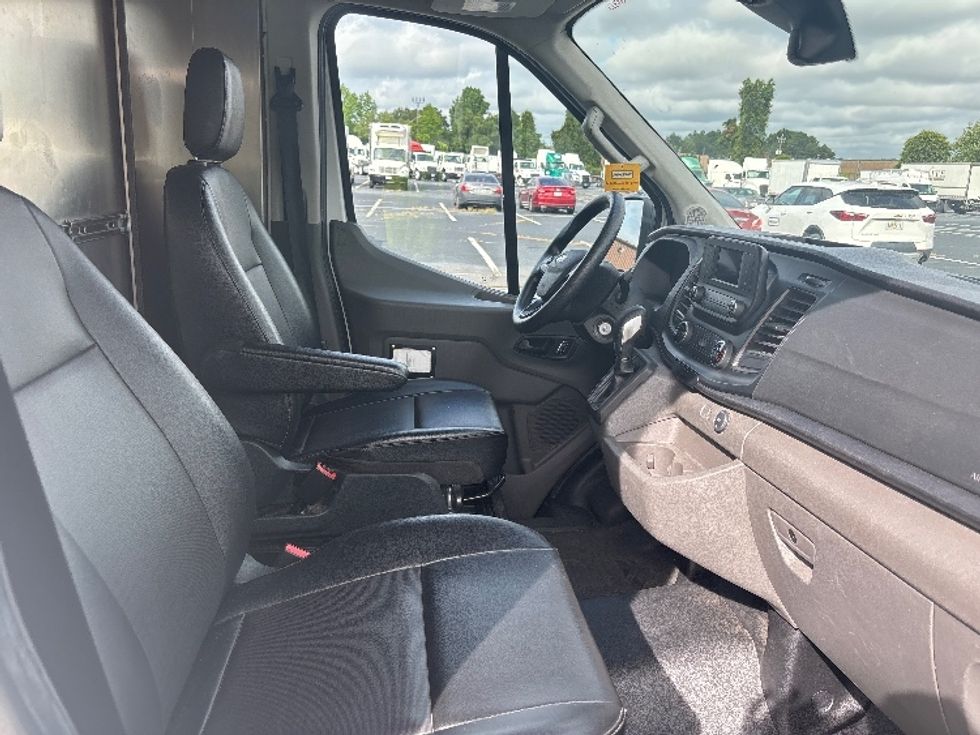 Cargo Van (Panel Van)-Light and Medium Duty Trucks-Ford-2023-Transit 250-Atlanta-GA-110,406\n\t\tmiles-$ 36,250 - Image 19