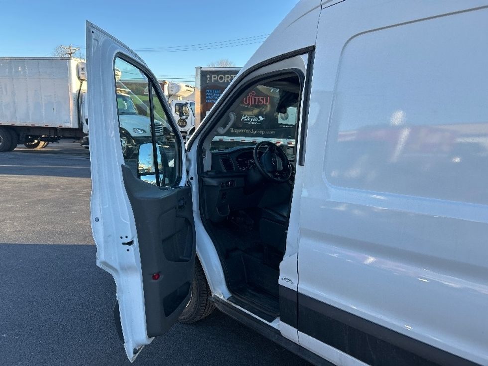 Cargo Van (Panel Van)-Light and Medium Duty Trucks-Ford-2023-Transit 250-Auburn-MA-49,705\n\t\tmiles-$ 48,000 - Image 16