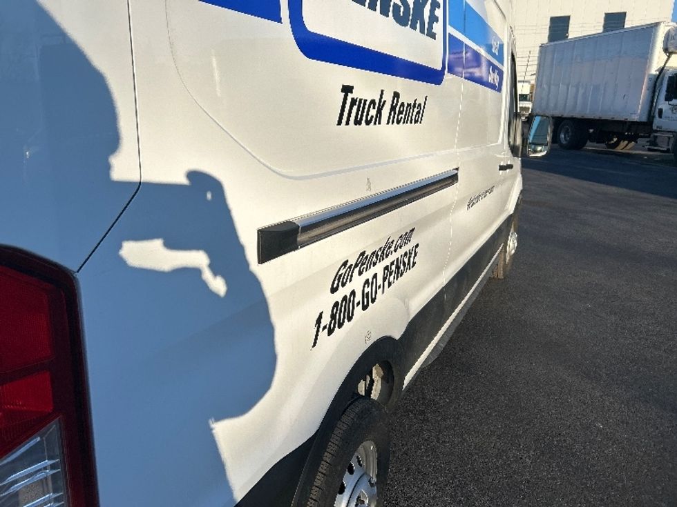 Cargo Van (Panel Van)-Light and Medium Duty Trucks-Ford-2023-Transit 250-Auburn-MA-49,705\n\t\tmiles-$ 48,000 - Image 26