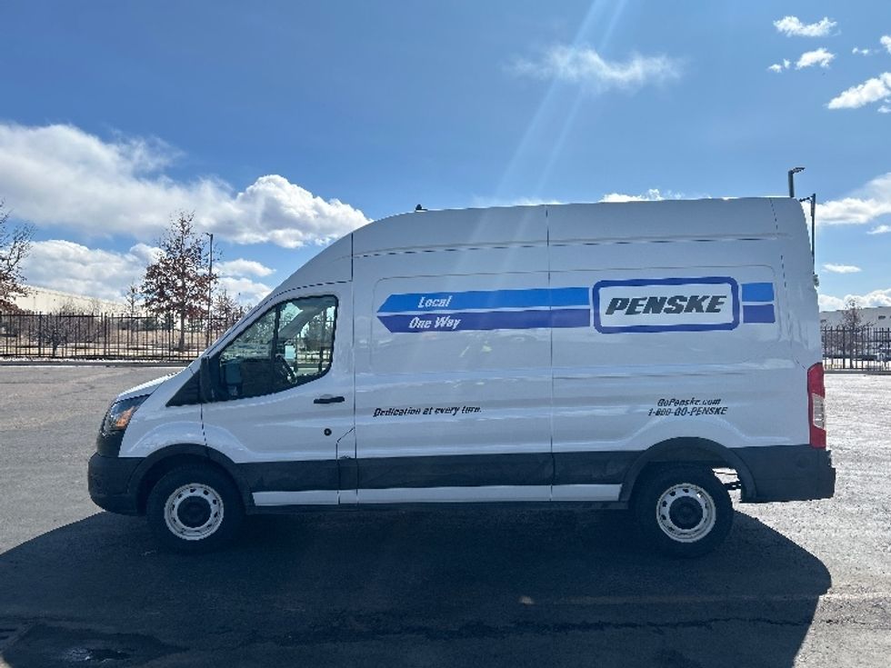 Cargo Van (Panel Van)-Light and Medium Duty Trucks-Ford-2023-Transit 250-Aurora-CO-32,610\n\t\tmiles-$ 46,750 - Image 4
