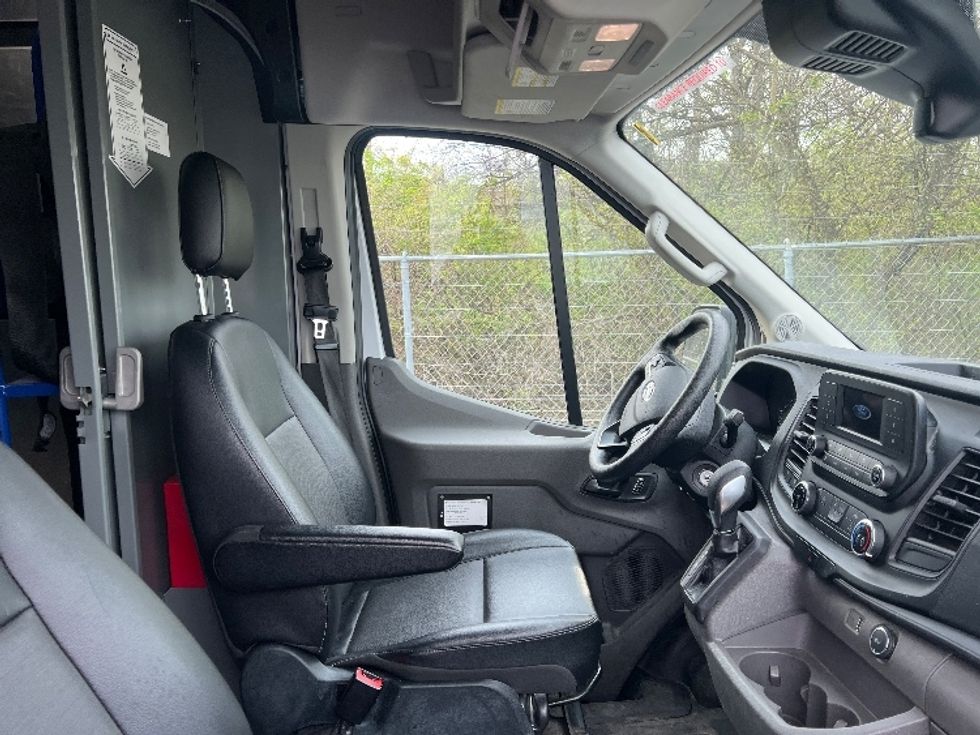 Cargo Van (Panel Van)-Light and Medium Duty Trucks-Ford-2023-Transit 250-Baltimore-MD-38,635\n\t\tmiles-$ 46,500 - Image 18