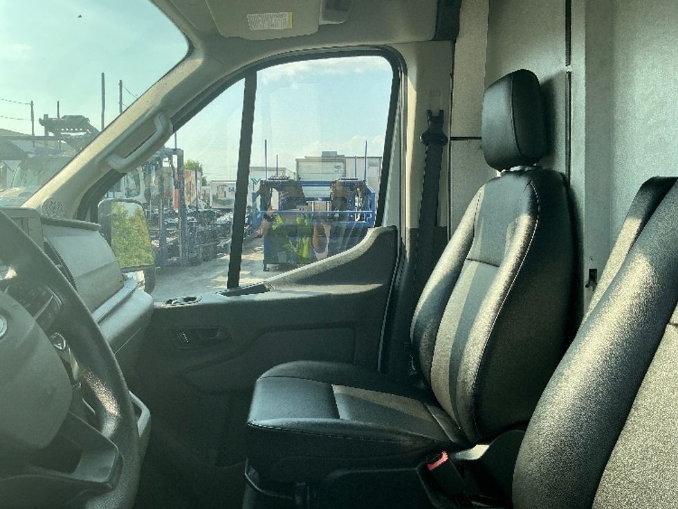 Cargo Van (Panel Van)-Light and Medium Duty Trucks-Ford-2023-Transit 250-Baton Rouge-LA-71,397\n\t\tmiles-$ 44,750 - Image 17