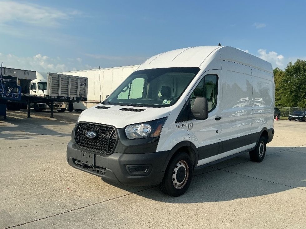 Cargo Van (Panel Van)-Light and Medium Duty Trucks-Ford-2023-Transit 250-Baton Rouge-LA-71,397\n\t\tmiles-$ 44,750 - Image 3