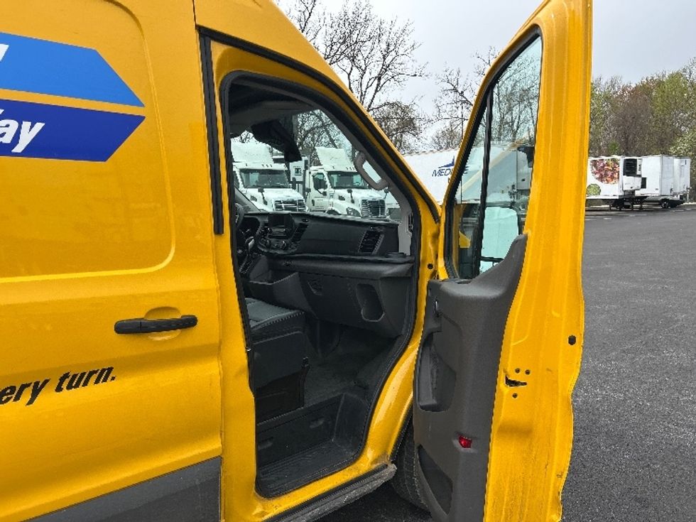 Cargo Van (Panel Van)-Light and Medium Duty Trucks-Ford-2023-Transit 250-Belcamp-MD-46,937\n\t\tmiles-$ 51,000 - Image 19