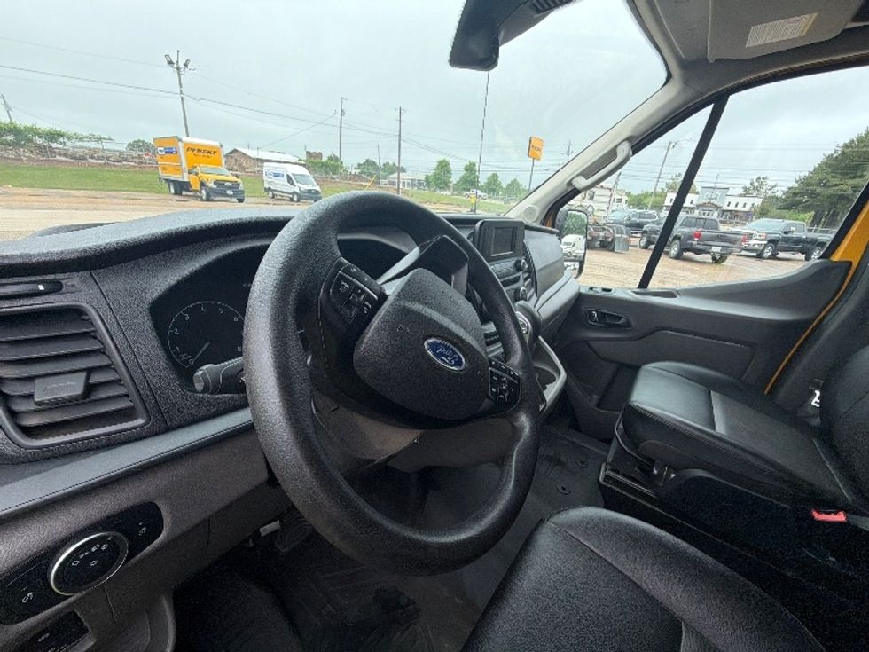 Cargo Van (Panel Van)-Light and Medium Duty Trucks-Ford-2023-Transit 250-Belden-MS-101,559\n\t\tmiles-$ 41,250 - Image 18