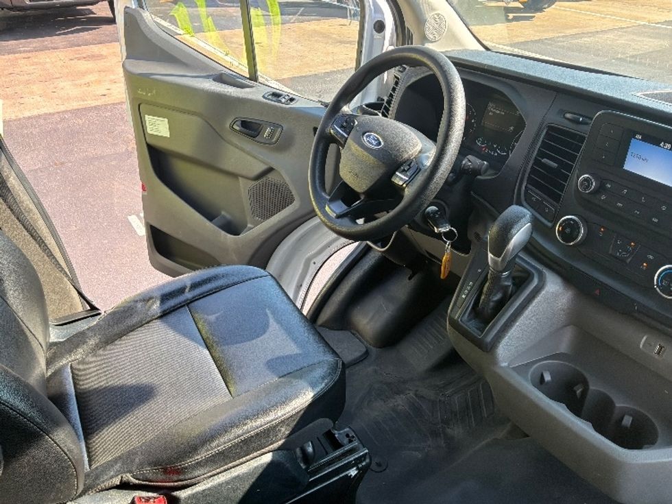 Cargo Van (Panel Van)-Light and Medium Duty Trucks-Ford-2023-Transit 250-Bensalem-PA-68,588\n\t\tmiles-$ 46,500 - Image 21