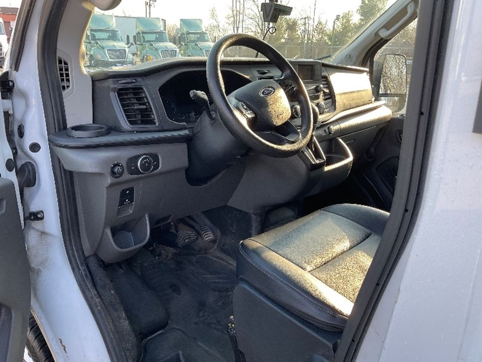Cargo Van (Panel Van)-Light and Medium Duty Trucks-Ford-2023-Transit 250-Bloomington-IN-36,279\n\t\tmiles-$ 44,500 - Image 16
