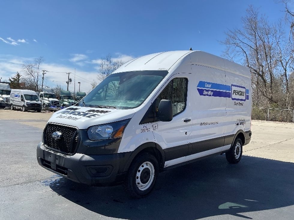 Cargo Van (Panel Van)-Light and Medium Duty Trucks-Ford-2023-Transit 250-Bloomington-IN-58,903\n\t\tmiles-$ 43,250 - Image 3