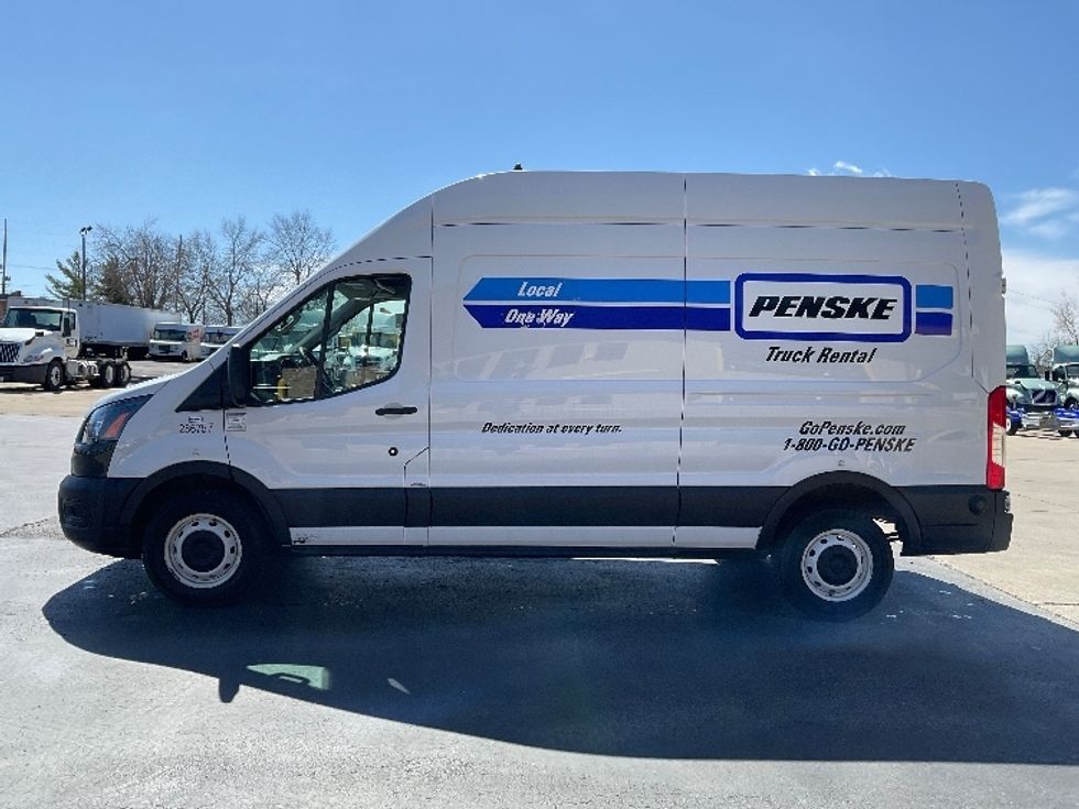 Cargo Van (Panel Van)-Light and Medium Duty Trucks-Ford-2023-Transit 250-Bloomington-IN-58,903\n\t\tmiles-$ 43,250 - Image 4