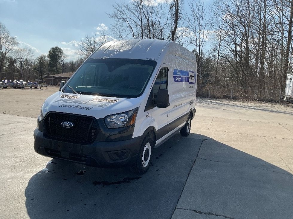 Cargo Van (Panel Van)-Light and Medium Duty Trucks-Ford-2023-Transit 250-Bloomington-IN-64,236\n\t\tmiles-$ 42,500 - Image 3