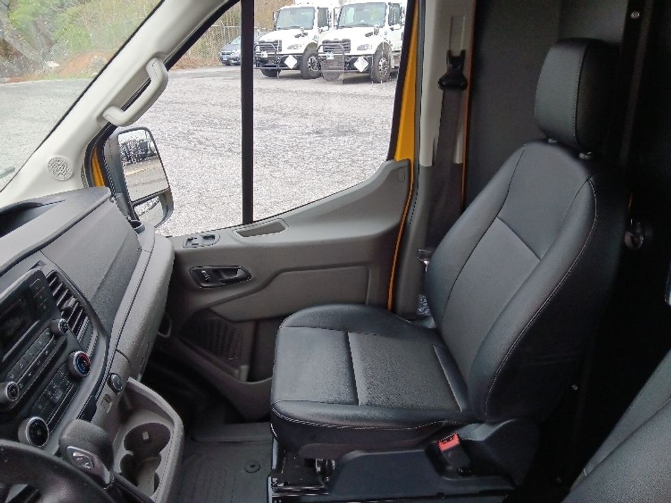 Cargo Van (Panel Van)-Light and Medium Duty Trucks-Ford-2023-Transit 250-Blountville-TN-61,335\n\t\tmiles-$ 45,250 - Image 19