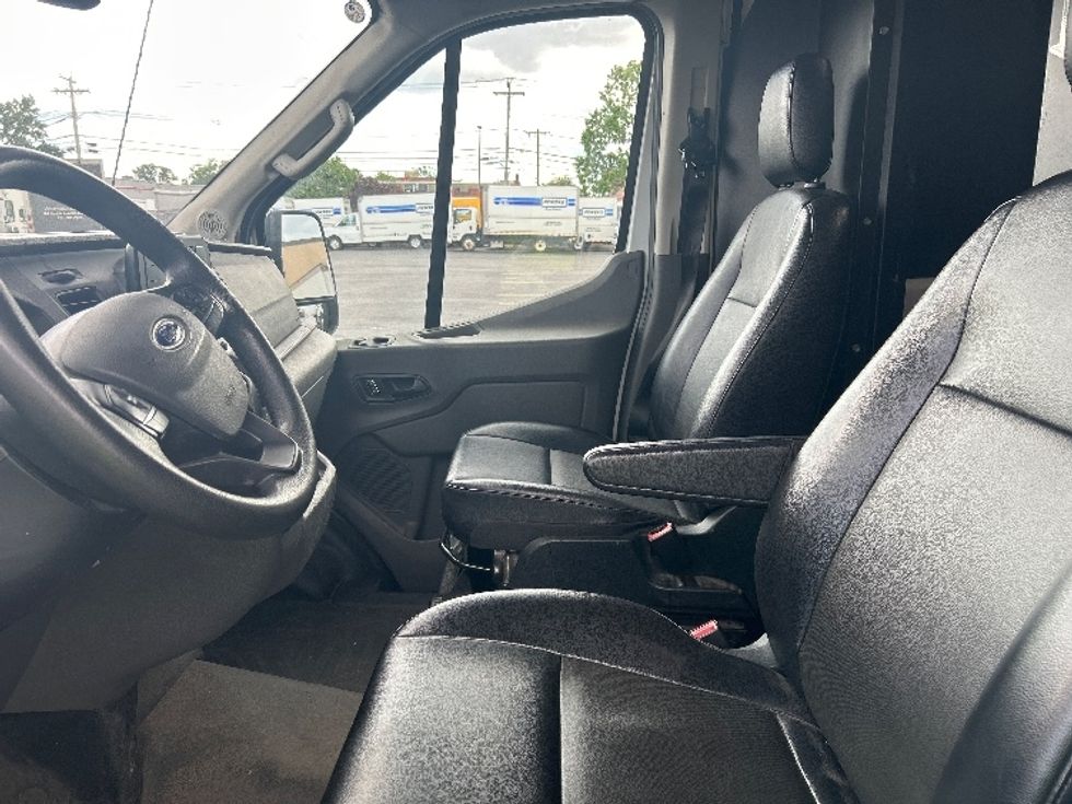 Cargo Van (Panel Van)-Light and Medium Duty Trucks-Ford-2023-Transit 250-Braintree-MA-55,811\n\t\tmiles-$ 49,000 - Image 17