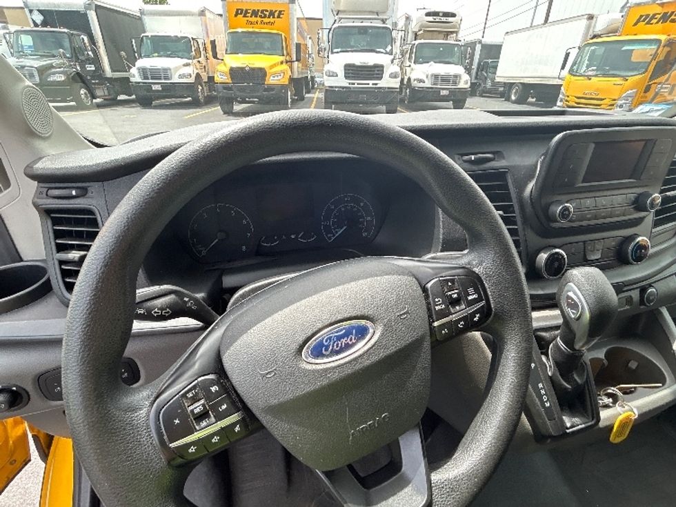 Cargo Van (Panel Van)-Light and Medium Duty Trucks-Ford-2023-Transit 250-Braintree-MA-80,382\n\t\tmiles-$ 42,250 - Image 17