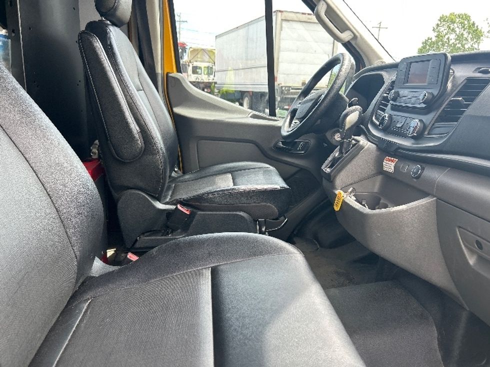 Cargo Van (Panel Van)-Light and Medium Duty Trucks-Ford-2023-Transit 250-Braintree-MA-80,382\n\t\tmiles-$ 42,250 - Image 21