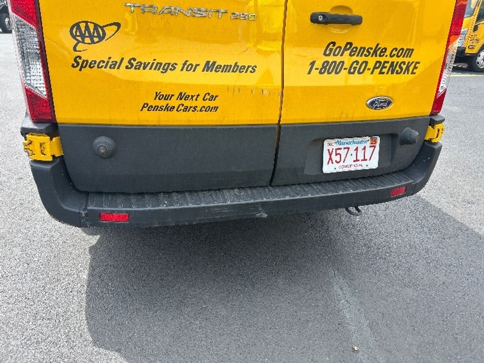 Cargo Van (Panel Van)-Light and Medium Duty Trucks-Ford-2023-Transit 250-Braintree-MA-80,382\n\t\tmiles-$ 42,250 - Image 9