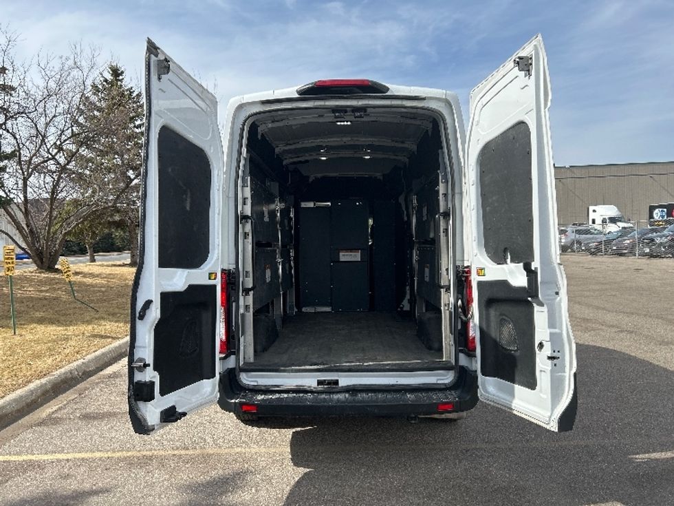 Cargo Van (Panel Van)-Light and Medium Duty Trucks-Ford-2023-Transit 250-Brooklyn Park-MN-38,887\n\t\tmiles-$ 51,500 - Image 9