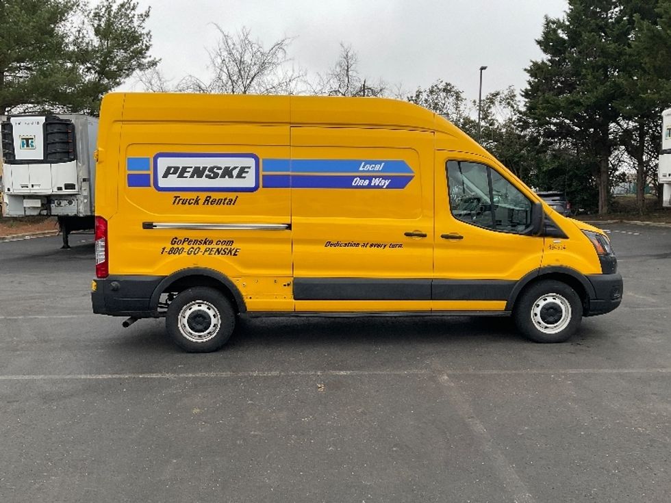 Cargo Van (Panel Van)-Light and Medium Duty Trucks-Ford-2023-Transit 250-Capitol Heights-MD-22,841\n\t\tmiles-$ 44,500 - Image 14