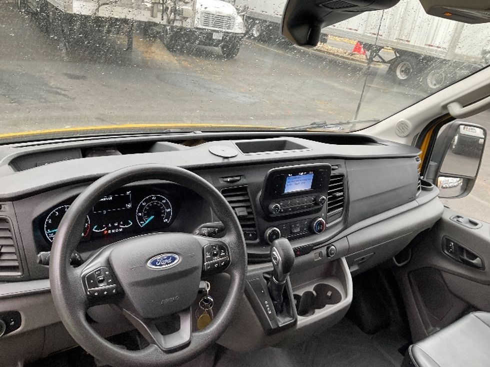 Cargo Van (Panel Van)-Light and Medium Duty Trucks-Ford-2023-Transit 250-Capitol Heights-MD-22,841\n\t\tmiles-$ 44,500 - Image 17