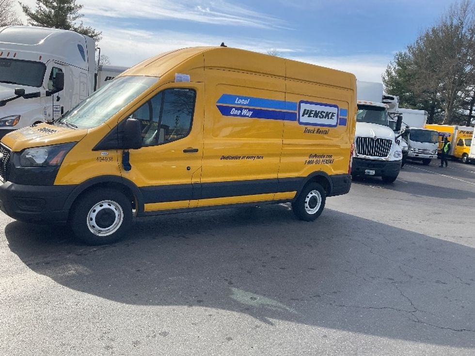 Cargo Van (Panel Van)-Light and Medium Duty Trucks-Ford-2023-Transit 250-Capitol Heights-MD-30,990\n\t\tmiles-$ 44,000 - Image 3