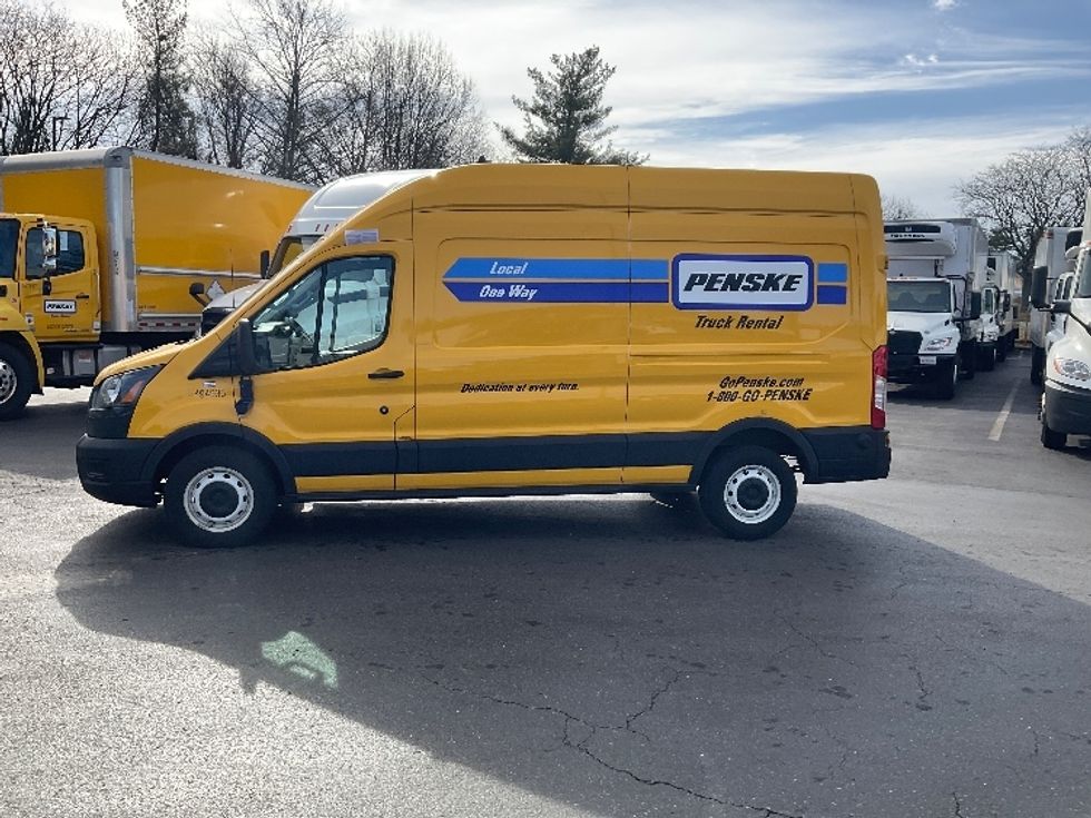Cargo Van (Panel Van)-Light and Medium Duty Trucks-Ford-2023-Transit 250-Capitol Heights-MD-30,990\n\t\tmiles-$ 44,000 - Image 4