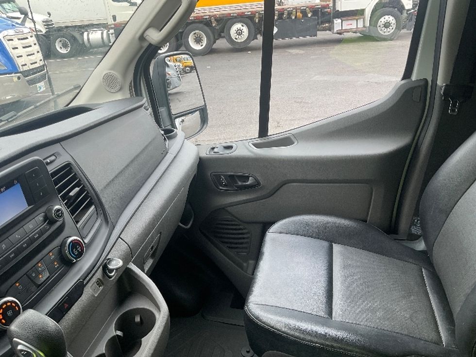 Cargo Van (Panel Van)-Light and Medium Duty Trucks-Ford-2023-Transit 250-Capitol Heights-MD-39,340\n\t\tmiles-$ 41,750 - Image 15