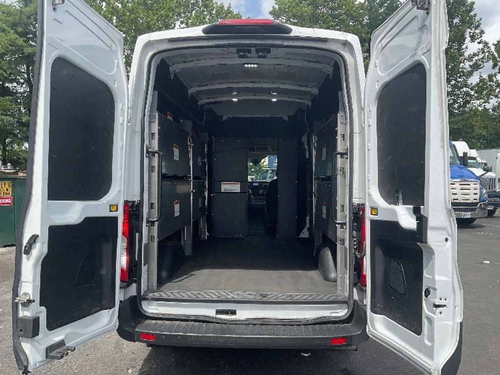 Cargo Van (Panel Van)-Light and Medium Duty Trucks-Ford-2023-Transit 250-Capitol Heights-MD-39,340\n\t\tmiles-$ 41,750 - Image 7