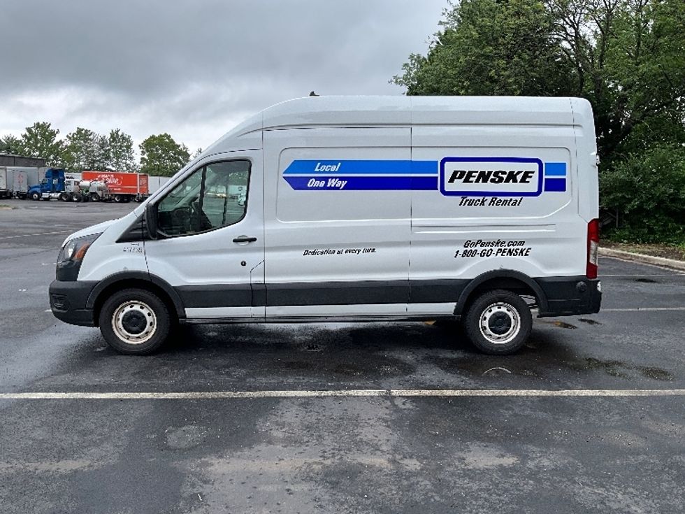 Cargo Van (Panel Van)-Light and Medium Duty Trucks-Ford-2023-Transit 250-Capitol Heights-MD-61,328\n\t\tmiles-$ 43,750 - Image 4