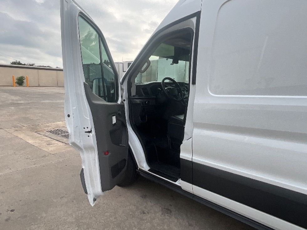Cargo Van (Panel Van)-Light and Medium Duty Trucks-Ford-2023-Transit 250-Carrollton-TX-77,768\n\t\tmiles-$ 42,000 - Image 16