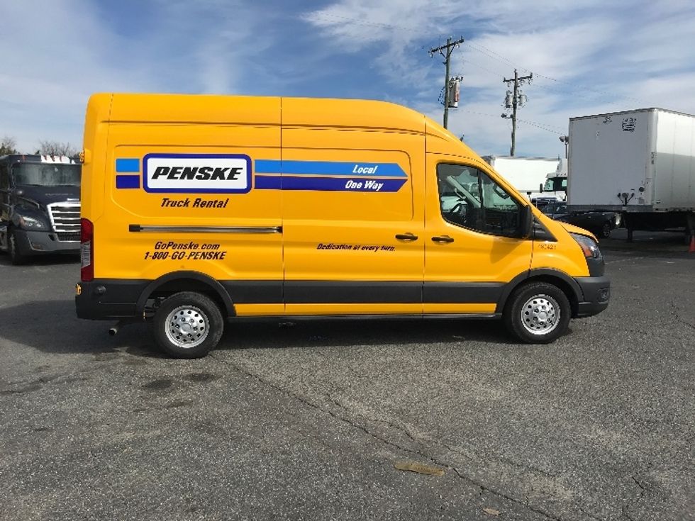 Cargo Van (Panel Van)-Light and Medium Duty Trucks-Ford-2023-Transit 250-Charlotte-NC-27,583\n\t\tmiles-$ 52,000 - Image 14
