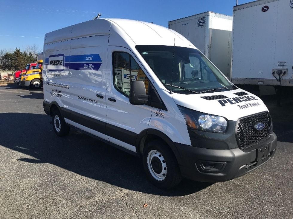 Cargo Van (Panel Van)-Light and Medium Duty Trucks-Ford-2023-Transit 250-Charlotte-NC-39,333\n\t\tmiles-$ 54,500 - Image 1