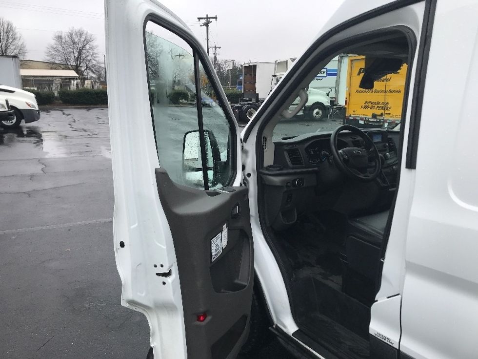 Cargo Van (Panel Van)-Light and Medium Duty Trucks-Ford-2023-Transit 250-Charlotte-NC-59,544\n\t\tmiles-$ 52,250 - Image 14