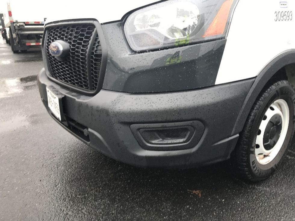 Cargo Van (Panel Van)-Light and Medium Duty Trucks-Ford-2023-Transit 250-Charlotte-NC-59,544\n\t\tmiles-$ 52,250 - Image 27