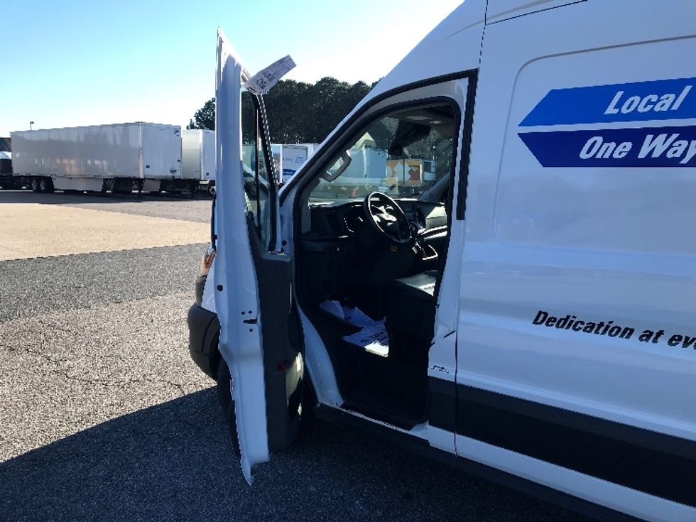 Cargo Van (Panel Van)-Light and Medium Duty Trucks-Ford-2023-Transit 250-Chesapeake-VA-25,405\n\t\tmiles-$ 52,000 - Image 15
