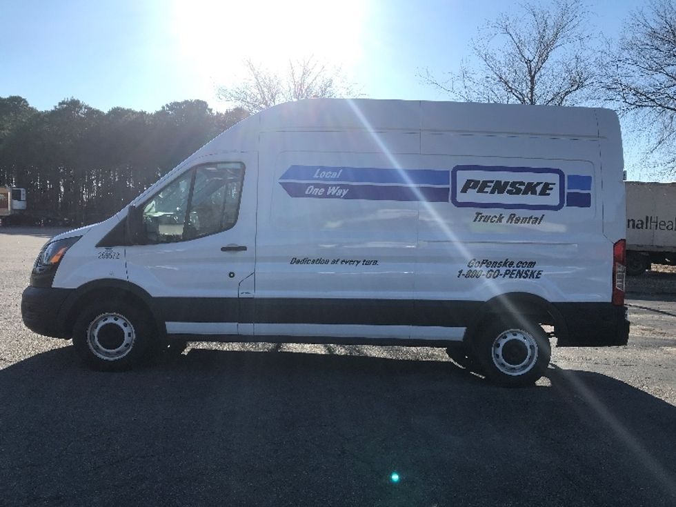 Cargo Van (Panel Van)-Light and Medium Duty Trucks-Ford-2023-Transit 250-Chesapeake-VA-25,405\n\t\tmiles-$ 52,000 - Image 4