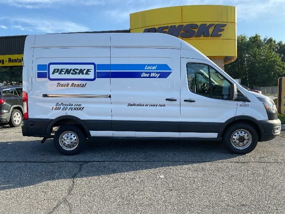 Cargo Van (Panel Van)-Light and Medium Duty Trucks-Ford-2023-Transit 250-Chicopee-MA-53,481\n\t\tmiles-$ 47,000 - Image 15