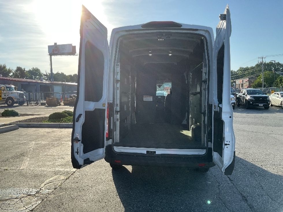 Cargo Van (Panel Van)-Light and Medium Duty Trucks-Ford-2023-Transit 250-Chicopee-MA-53,481\n\t\tmiles-$ 47,000 - Image 8