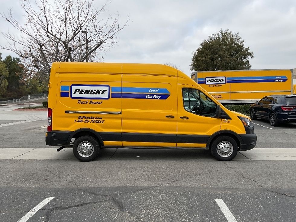 Cargo Van (Panel Van)-Light and Medium Duty Trucks-Ford-2023-Transit 250-City Of Industry-CA-25,929\n\t\tmiles-$ 53,250 - Image 15