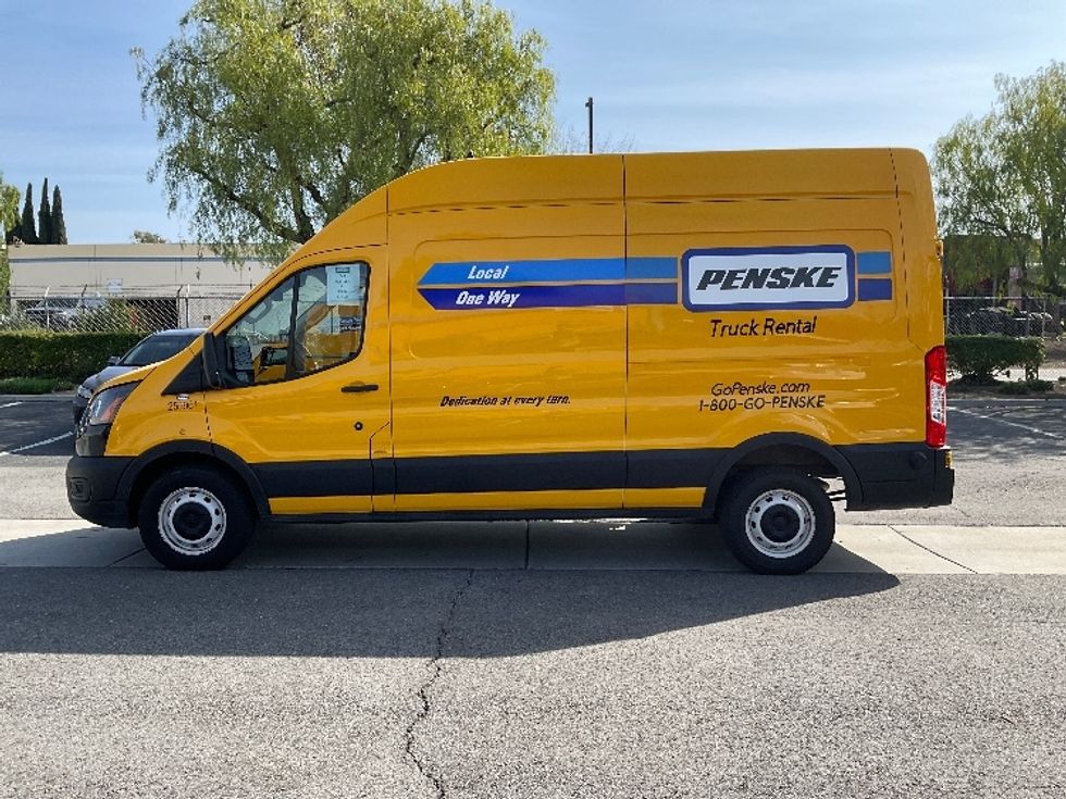 Cargo Van (Panel Van)-Light and Medium Duty Trucks-Ford-2023-Transit 250-City Of Industry-CA-31,642\n\t\tmiles-$ 47,500 - Image 4