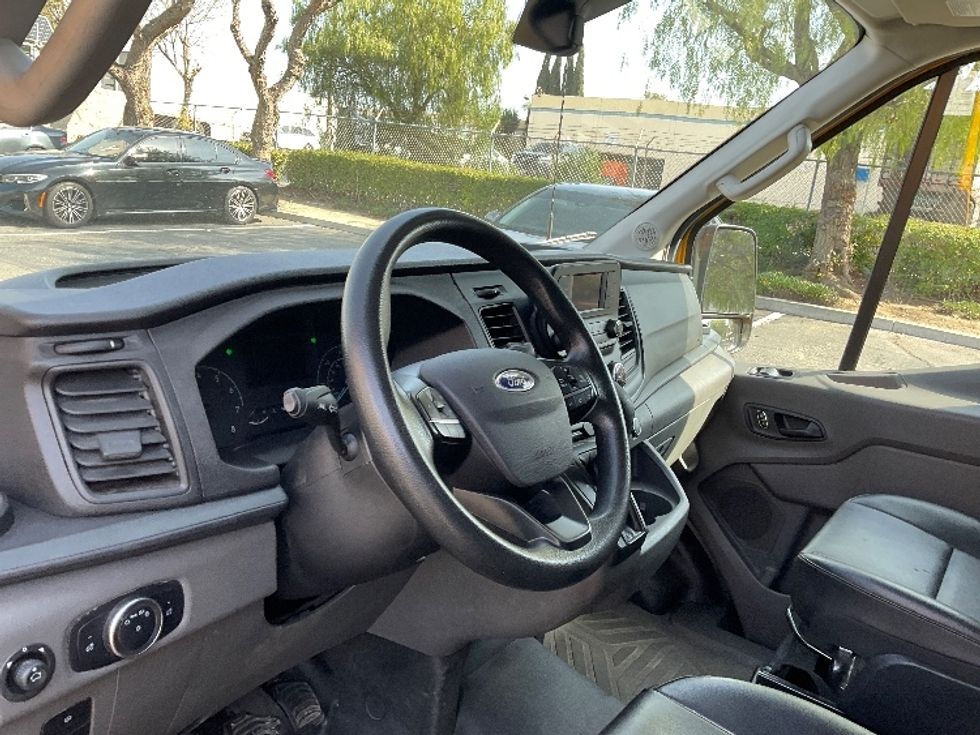 Cargo Van (Panel Van)-Light and Medium Duty Trucks-Ford-2023-Transit 250-City Of Industry-CA-31,642\n\t\tmiles-$ 47,500 - Image 17